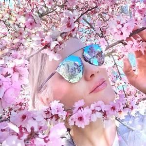 Meet your Posher, Valeria